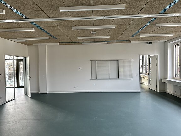 Innenansicht Raum Gymnasium Schulstraße