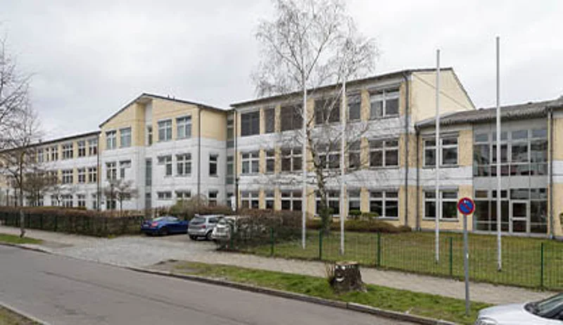 Ansicht der Bröndby Oberschule in Steglitz-Zehlendorf