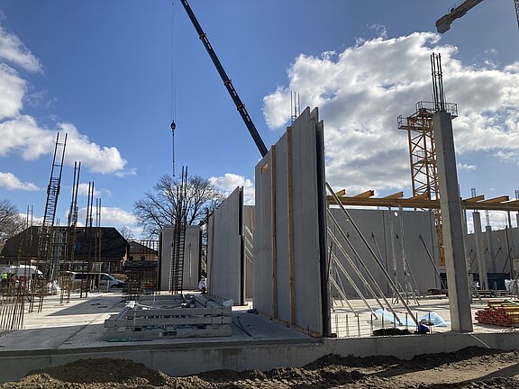 Weitblick auf Baustelle