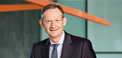 Bild – Dr. Jürgen Allerkamp lächelt in die Kamera